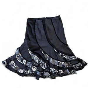Tiered floral midi skirt France